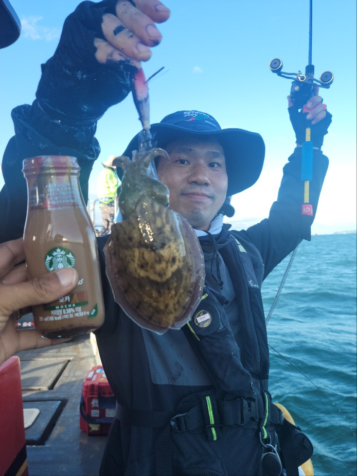 9월23일 수나2호  갑오징어 조황사진입니다.